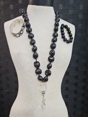 Wabi Sabi Black Beaded Long Necklace With Crystal Pendant & Bracelet Set